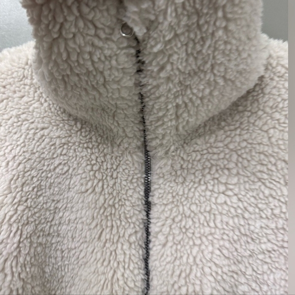 Lululemon Cinchable Fleece Zip-Up in White Opal size 8 Sherpa - Picture 3 of 3